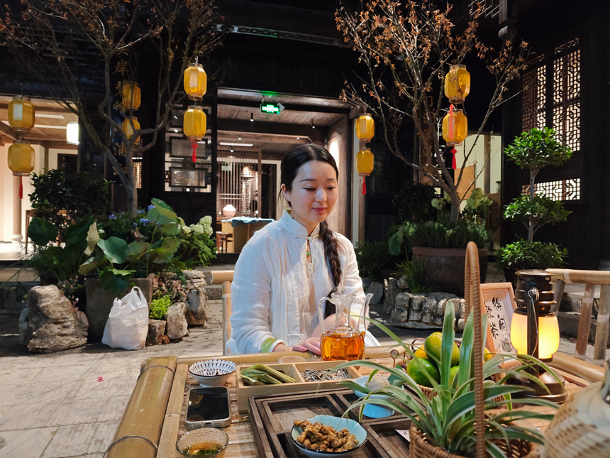 ：“文旅+”擦亮“多彩贵州”新品牌pg试玩绘就假期多彩画卷！贵旅集团(图9)